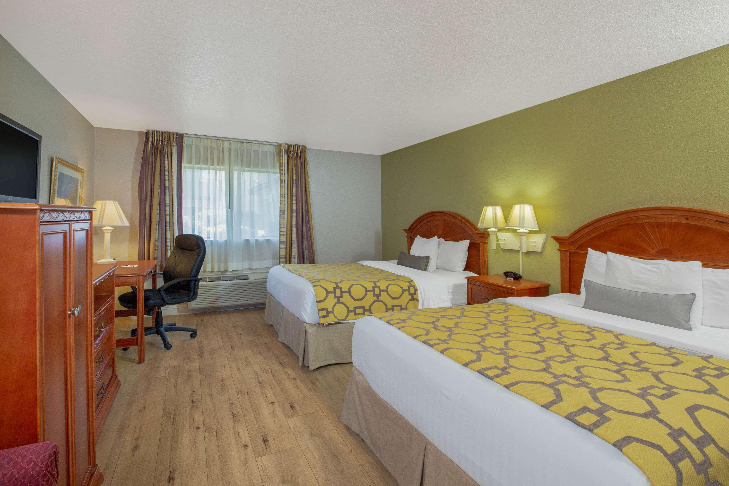 Baymont By Wyndham Tehachapi Otel Dış mekan fotoğraf